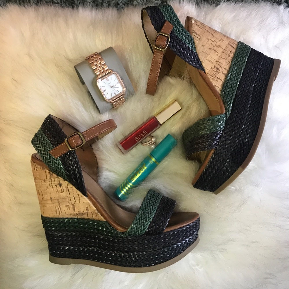 Wedge sandals